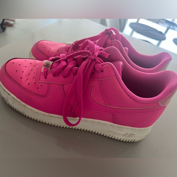 Wmns Air Force 1 '07 Essential 'Laser Fuchsia' - Picture 8 of 11